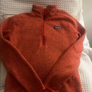 Patagonia women’s better sweater Zip-Up  in Vibrant tomato